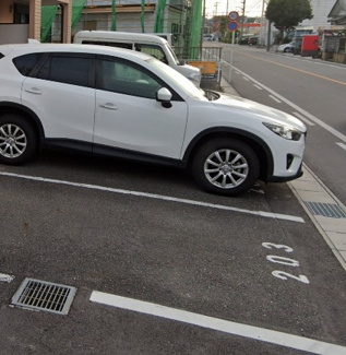 【駐車場】