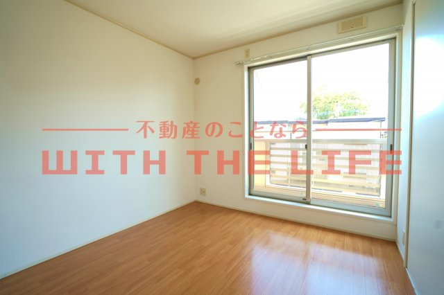 ハピネスさくら【キャッシュバック対象物件】の洋室|明るい洋室です