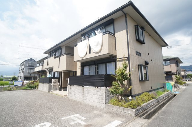 カーサアゼリア Aの外観