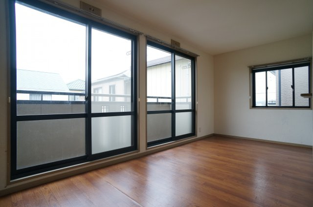 カーサアゼリア Aの居間・リビング