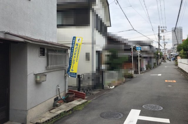 泉大津市高津町　土地の前面道路含む現地写真