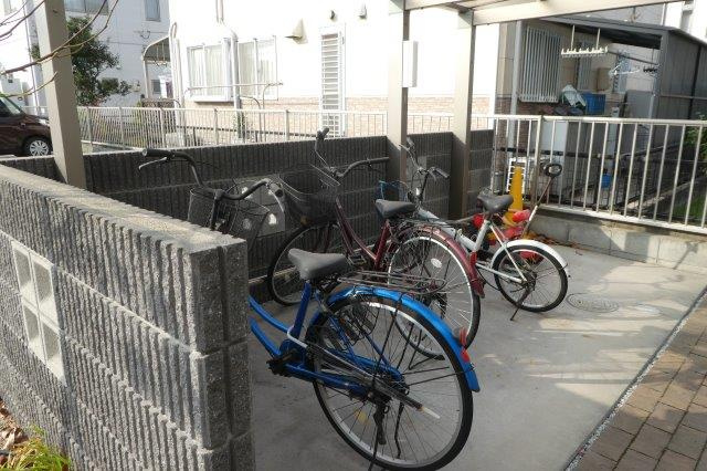 アトリエールBのその他共用部分|駐輪場