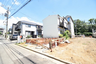 【外観】 | 現地見学や資料請求などお気軽にお問合わせ下さい。
周辺環境とあわせて現地ご案内致します。