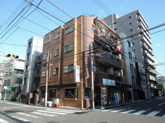 【外観】 | 総戸数７戸、１９８２年６月築、自主管理につき管理費を安く抑えられます。