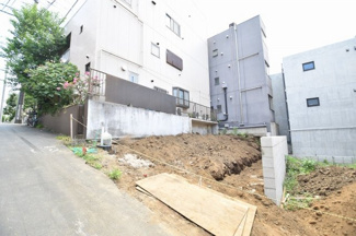 【外観】 | 現地見学や資料請求などお気軽にお問合わせ下さい。
周辺環境とあわせて現地ご案内致します。