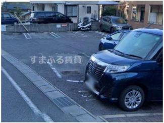 【駐車場】