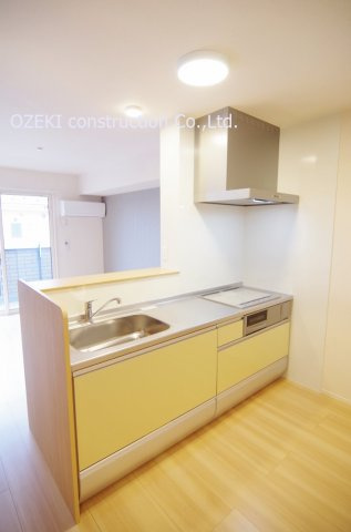 コンフォルトのキッチン|間取り反転
別部屋写真となります