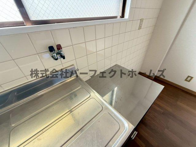 ハーモニーヒルズ桜丘のキッチン|コンパクトなキッチンで掃除もラクラク