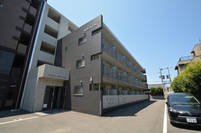 【外観】 | 飛幡ブレイン | お得に住まいをお探しするなら不動産すまラボにお任せ下さい♪
〇現地待合わせOK　〇LINE対応可　〇他社物件持ち込みＯＫ
〇遠隔契約OK　〇お値引き喜んで♪
皆様のお問合せをお待ちしています♪