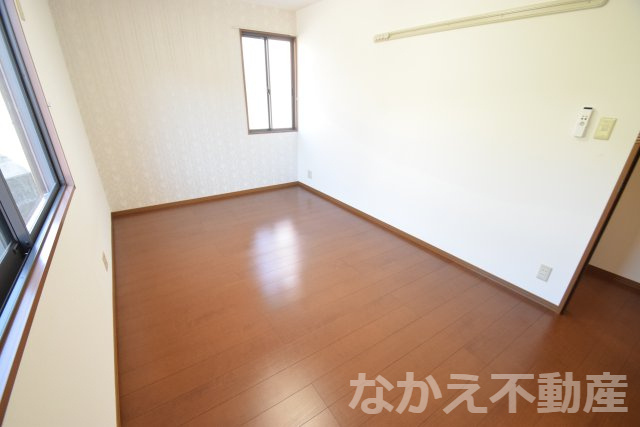 【寝室】 | 落ち着いて過ごせるお部屋なので、寝室にいかがでしょうか