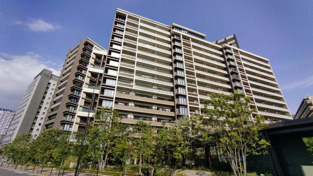 プレミスト有明ガーデンズの外観