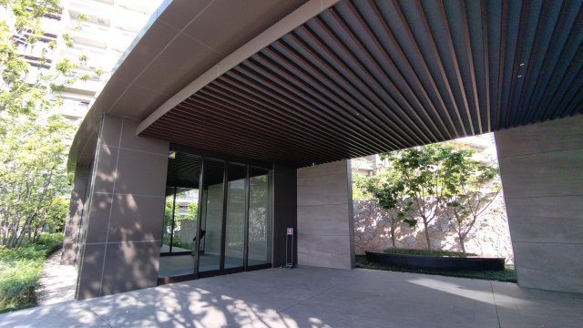 プレミスト有明ガーデンズのエントランス