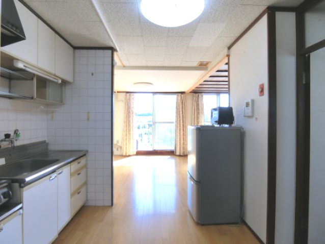 泉ヶ丘コーポラスの居間・リビング