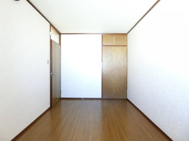 泉ヶ丘コーポラスの寝室