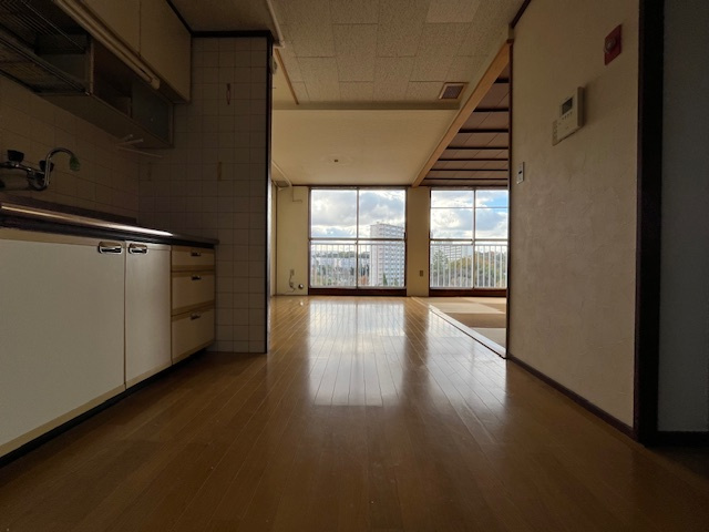 泉ヶ丘コーポラスの居間・リビング