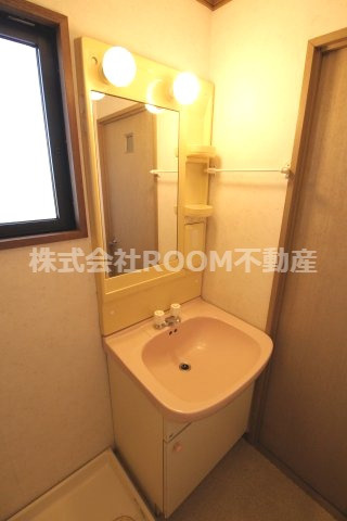 日の出マンションの洗面所