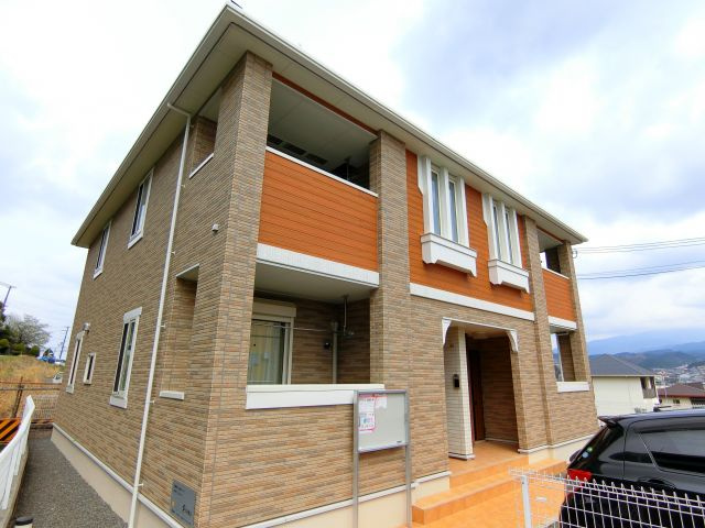 サンシャインヒルの外観