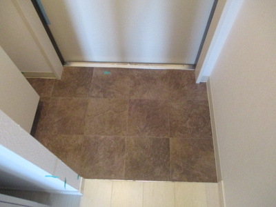 【玄関】 | ラ・セーヌ安立