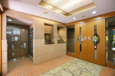 【エントランス】 | フェニックス幡ケ谷壱番館 | コムハウジングにおまかせください！０３－３３７６－４６９４