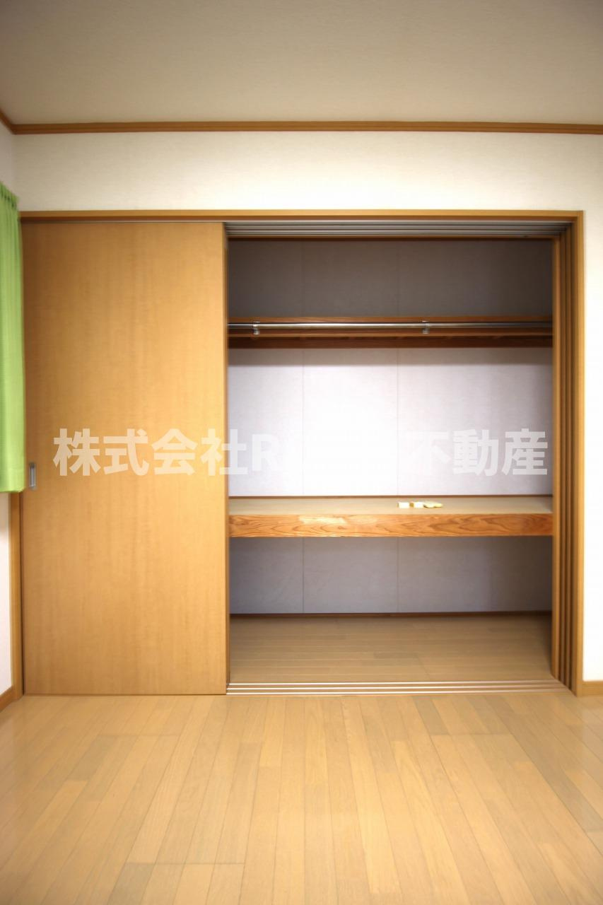 カナダコーポの収納|大きなものも収納できそうです