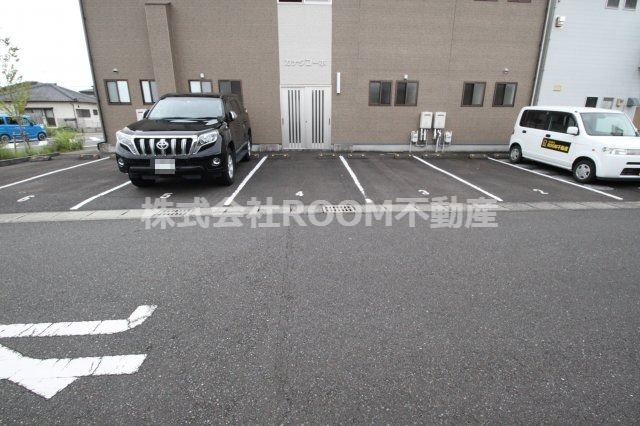 カナダコーポの駐車場|駐車場があります