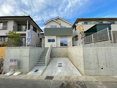 【外観】 | 尾張旭市平子町東　１号棟〈仲介手数料無料〉城山小・旭中　新築一戸建て | 11/8撮影
尾張旭市の不動産売買の事ならマックスバリュで住まい相談エムワイホームにお任せください。