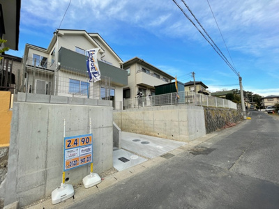 【前面道路含む現地写真】 | 尾張旭市平子町東　１号棟〈仲介手数料無料〉城山小・旭中　新築一戸建て | 11/8撮影
尾張旭市の不動産売買の事ならマックスバリュで住まい相談エムワイホームにお任せください。