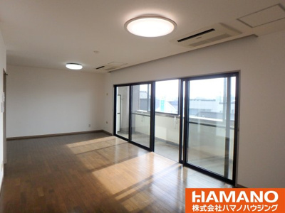 【居間・リビング】 | 第3イタヤビル | 使いやすい居間です