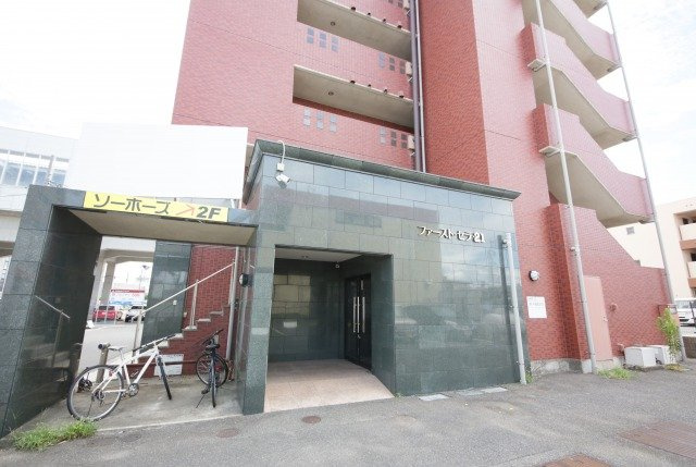 ファースト・セラ・21のエントランス