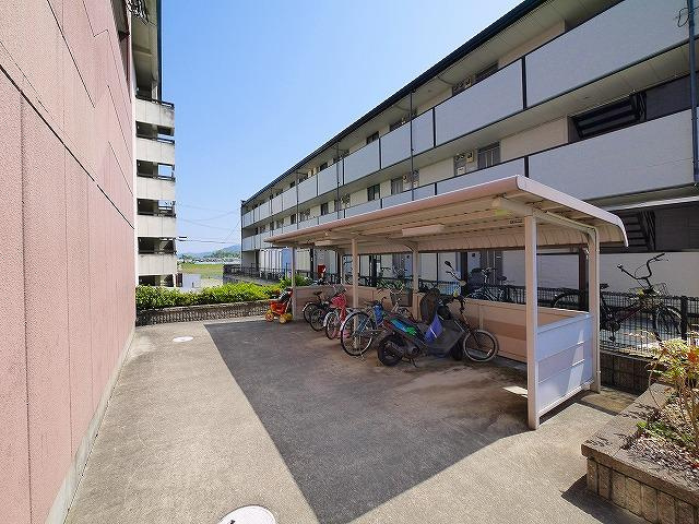 セレゾⅡのその他共用部分|自転車置き場が設置