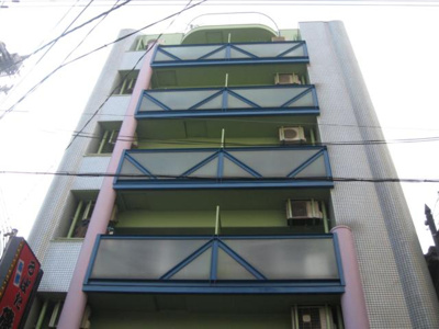 【外観】 | 丸栄マンション九条 | 外観は落ち着いています