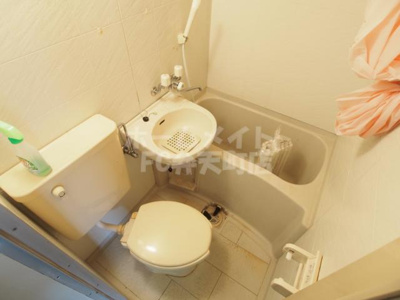 【トイレ】 | 丸栄マンション九条 | 落ち着いたトイレです