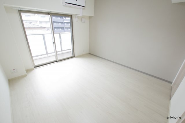 エグゼ大阪ドーム2 仲介手数料無料の寝室