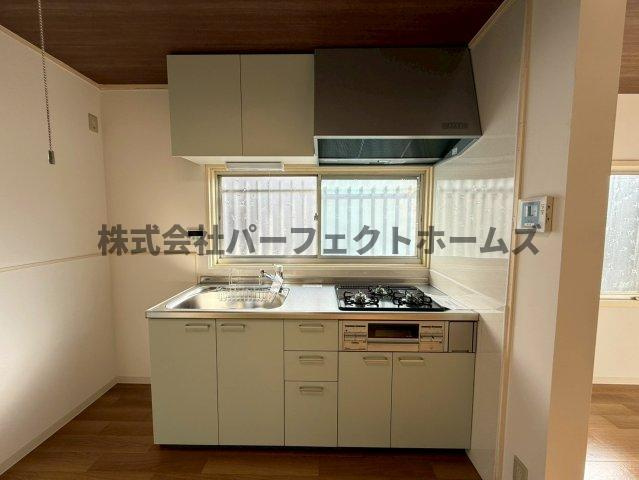 香里北之町戸建　賃貸のキッチン|お料理しやすいキッチンです