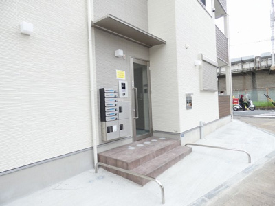 【エントランス】 | こぐまヴィラ尾頭橋