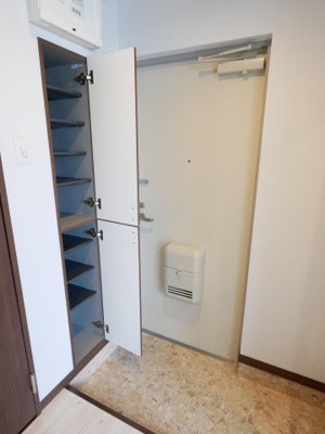 【玄関】 | フラッティ千本今出川