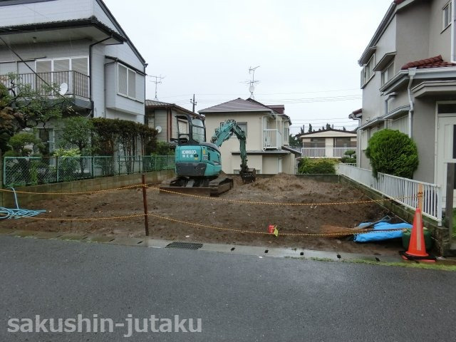 柏井４丁目　売地の外観|柏井４丁目　売地　建築条件なし　京成大和田駅徒歩９分の立地　高台　地積約３７坪　整形地　南西側４ｍ公道面　間口約９ｍ　都市ガス・上下水道　