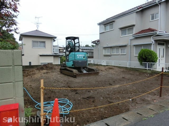 柏井４丁目　売地の外観|柏井４丁目　売地　建築条件なし　京成大和田駅徒歩９分の立地　高台　地積約３７坪　整形地　南西側４ｍ公道面　間口約９ｍ　都市ガス・上下水道　
