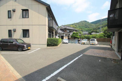 【駐車場】 | ウェールス中吉田A棟