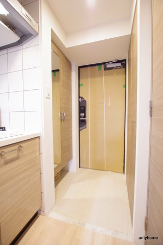 エスリード大阪クレストコート　仲介手数料無料の玄関