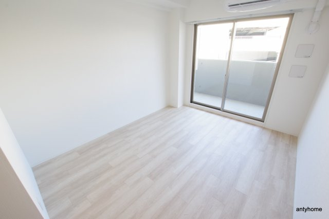 エスリード大阪クレストコート　仲介手数料無料の寝室