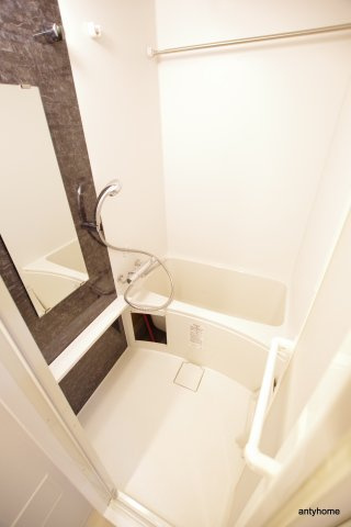 エスリード大阪クレストコート　仲介手数料無料の浴室