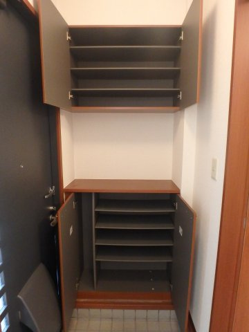 プリンス大島の収納|大島　プリンス大島　2LDK　収納