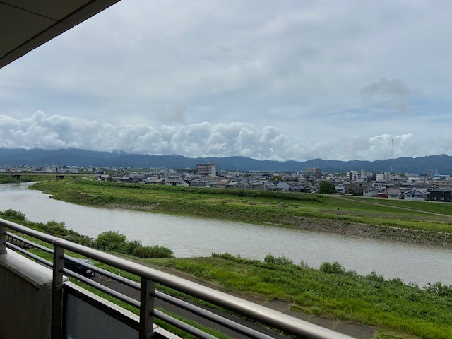 ビブレ西方の展望|街中に生活しながら、福井の自然を感じられます。