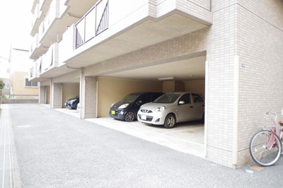 【駐車場】 | メゾンドクレール