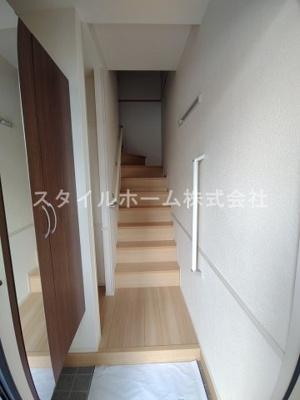 【玄関】 | ハピネスⅤ