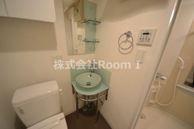 【洗面所】 | セレニテ上町台 | 使いやすい洗面所です