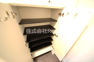 【玄関】 | セレニテ上町台 | ゆったりとした玄関です