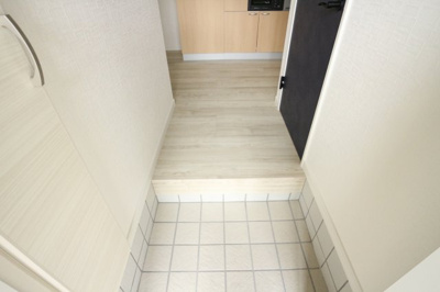 【玄関】 | サンマリン五色山