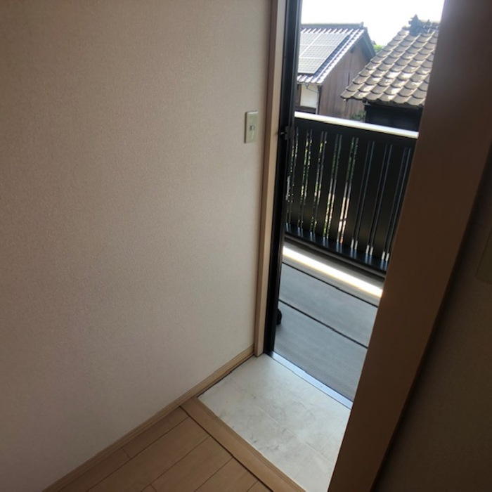 熊本市東区御領５丁目のアパートの玄関